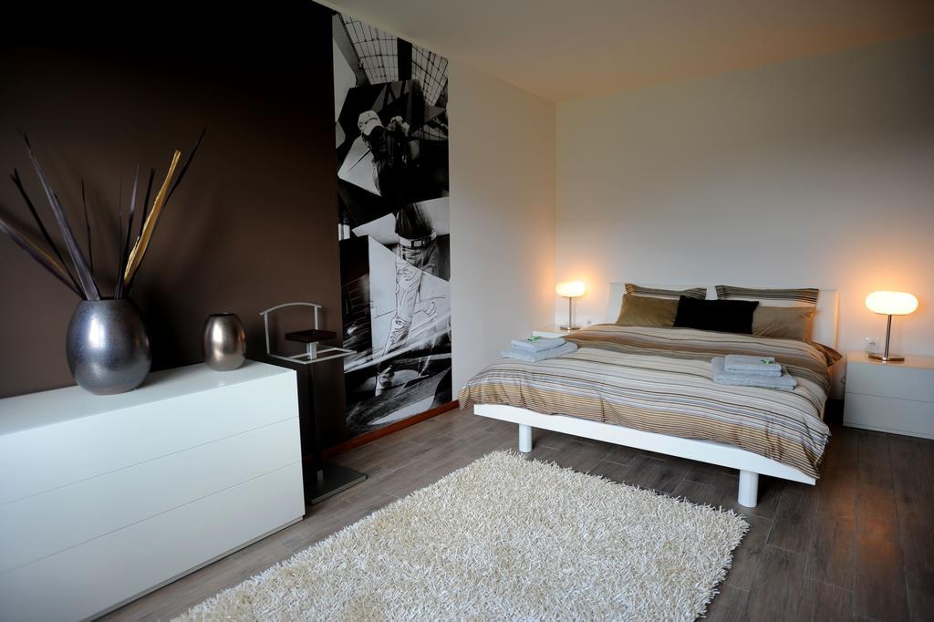 Black Bridge Hotel Apartment Praga Quarto foto